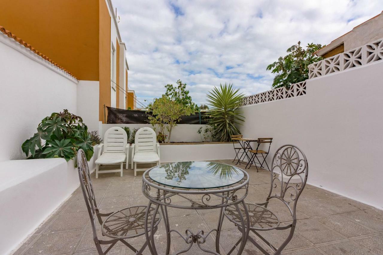Beautiful 2-Bed Townhouse Near La Tejita Beach/El Medano! Екстериор снимка