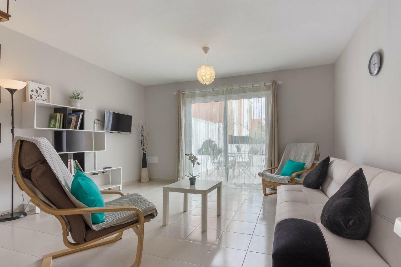 Beautiful 2-Bed Townhouse Near La Tejita Beach/El Medano! Екстериор снимка